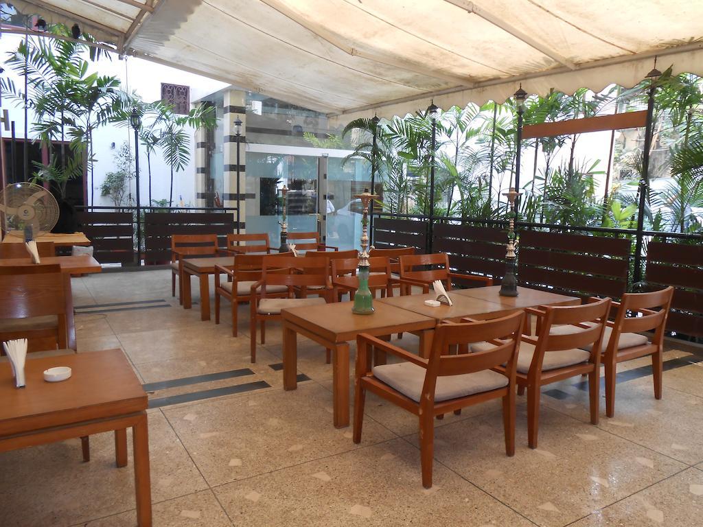 Hotel Walson Spa'O'Tel Kalkutta Exterior foto