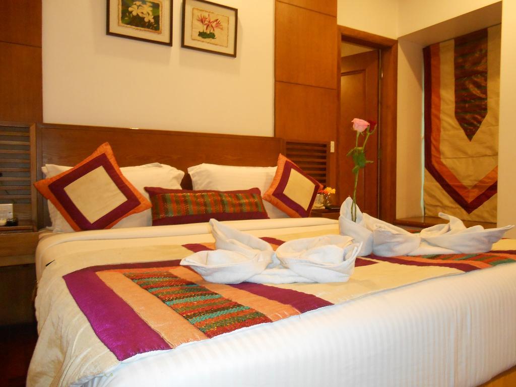 Hotel Walson Spa'O'Tel Kalkutta Zimmer foto