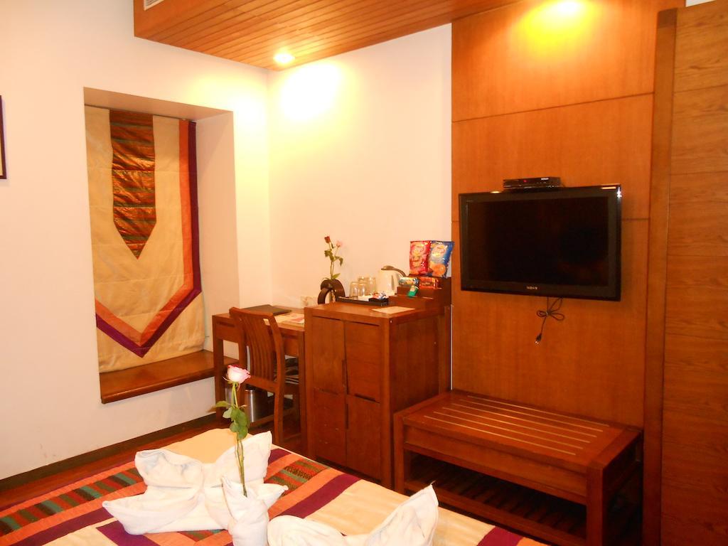 Hotel Walson Spa'O'Tel Kalkutta Zimmer foto