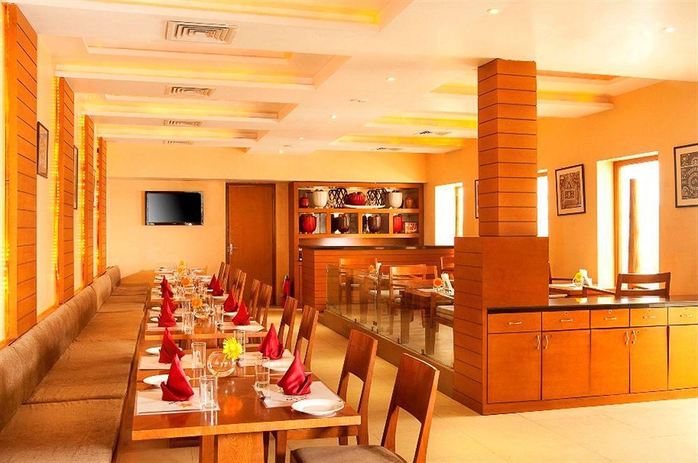 Hotel Walson Spa'O'Tel Kalkutta Restaurant foto